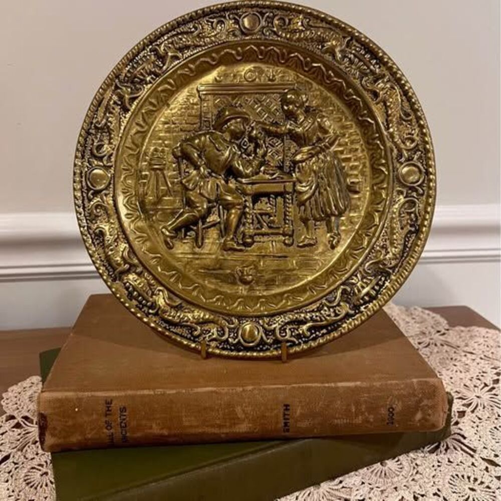 Vintage Peerage England Embossed Brass Wall Hanging Plate